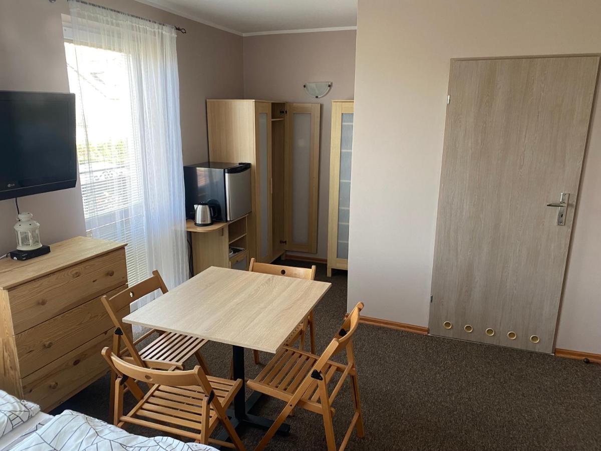Pokoje Goscinne " Awia " Łeba Buitenkant foto