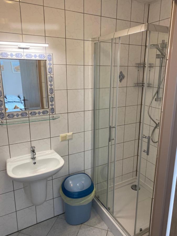 Pokoje Goscinne " Awia " Łeba Buitenkant foto