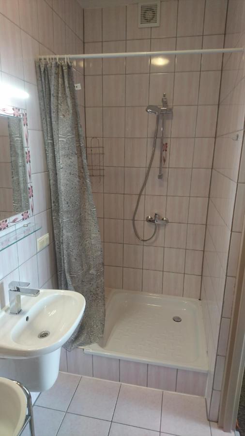 Pokoje Goscinne " Awia " Łeba Buitenkant foto